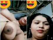 Desi Bhabhi Shows Her Big Boobs and Pussy