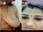 Sexy Mallu Bhabhi Shows Her Boobs and Pussy
